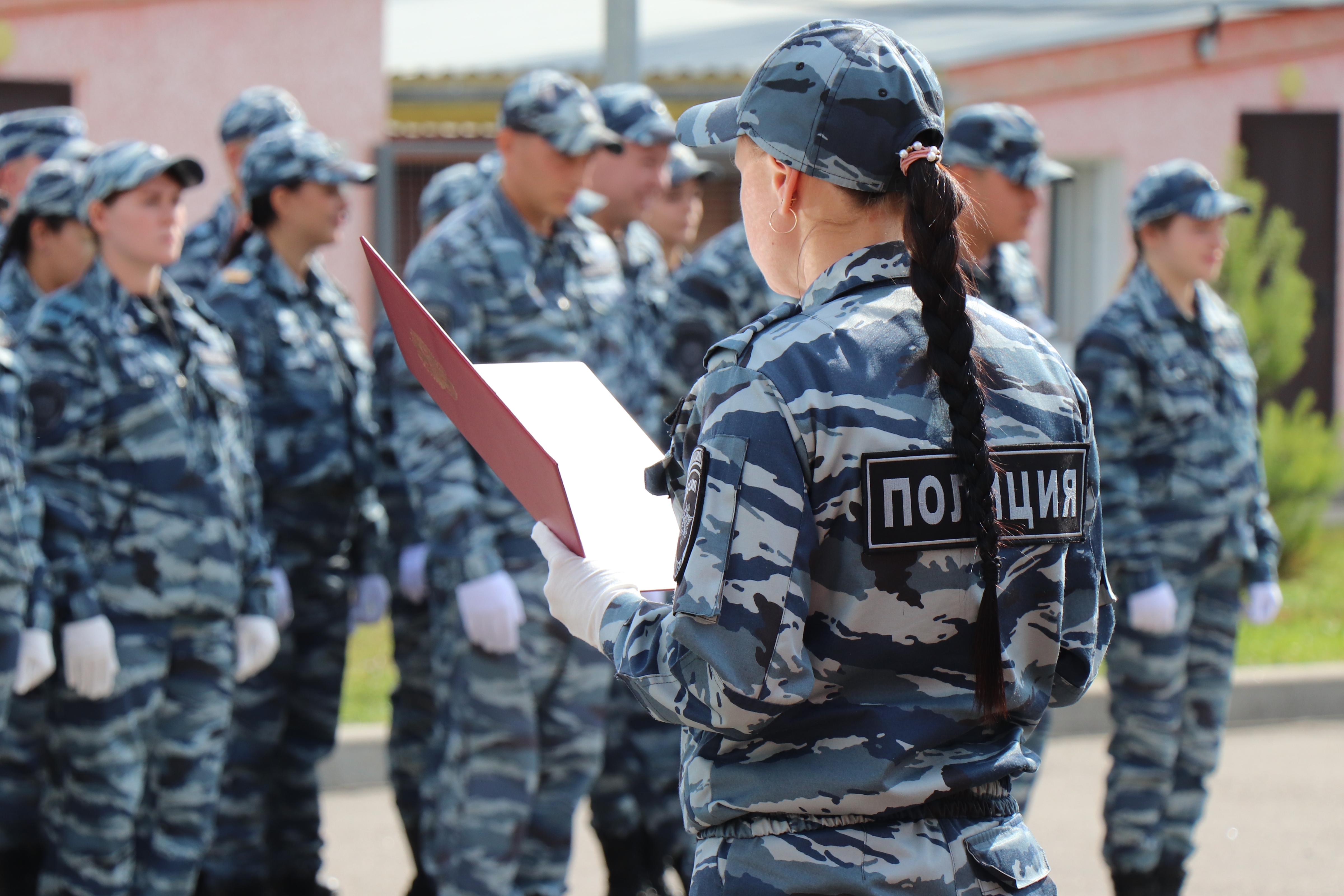 Местный отдел полиции приглашает на службу