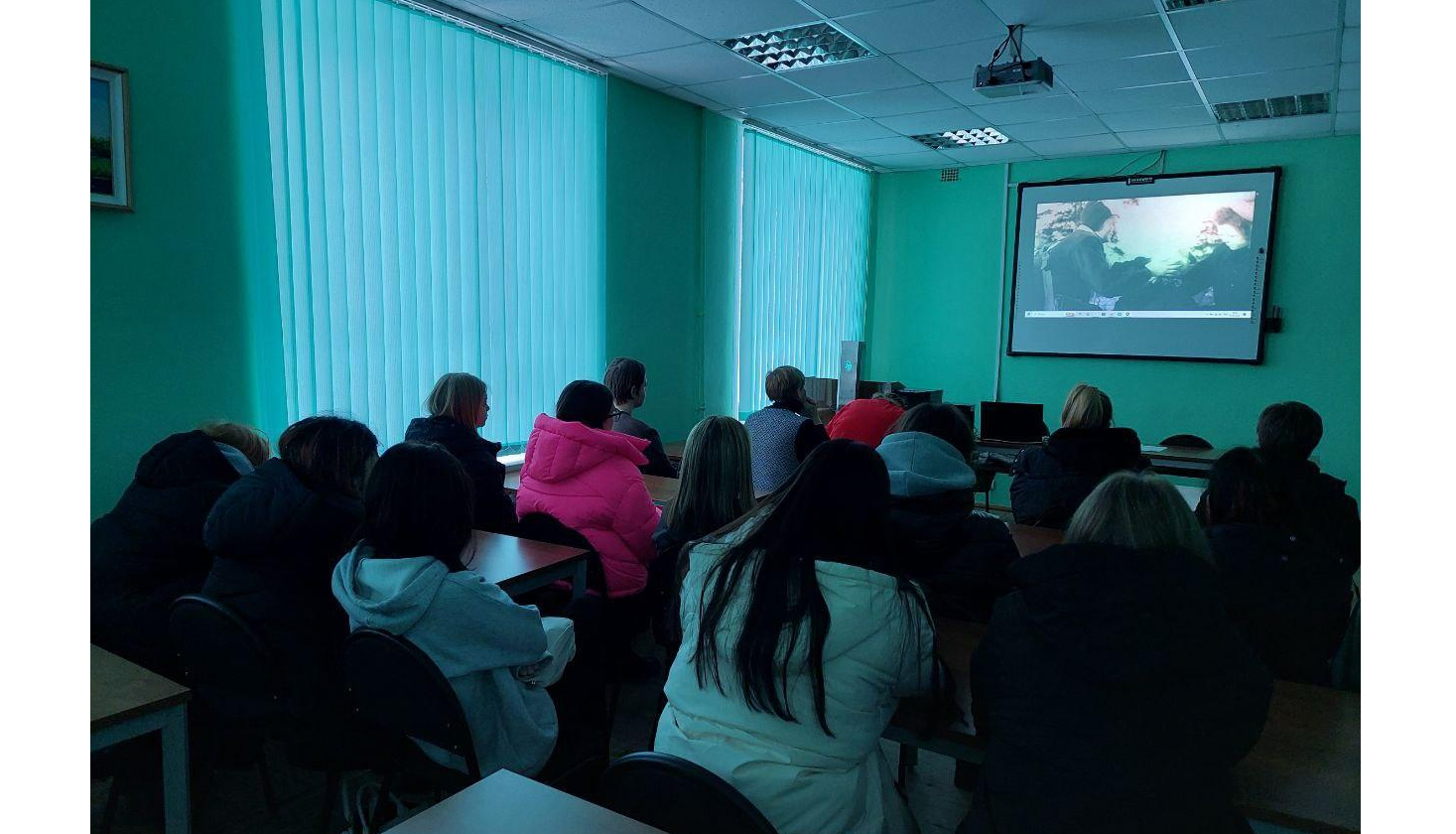 Урок мужества к 80-летию снятия блокады Ленинграда прошел в Дмитровском техникуме