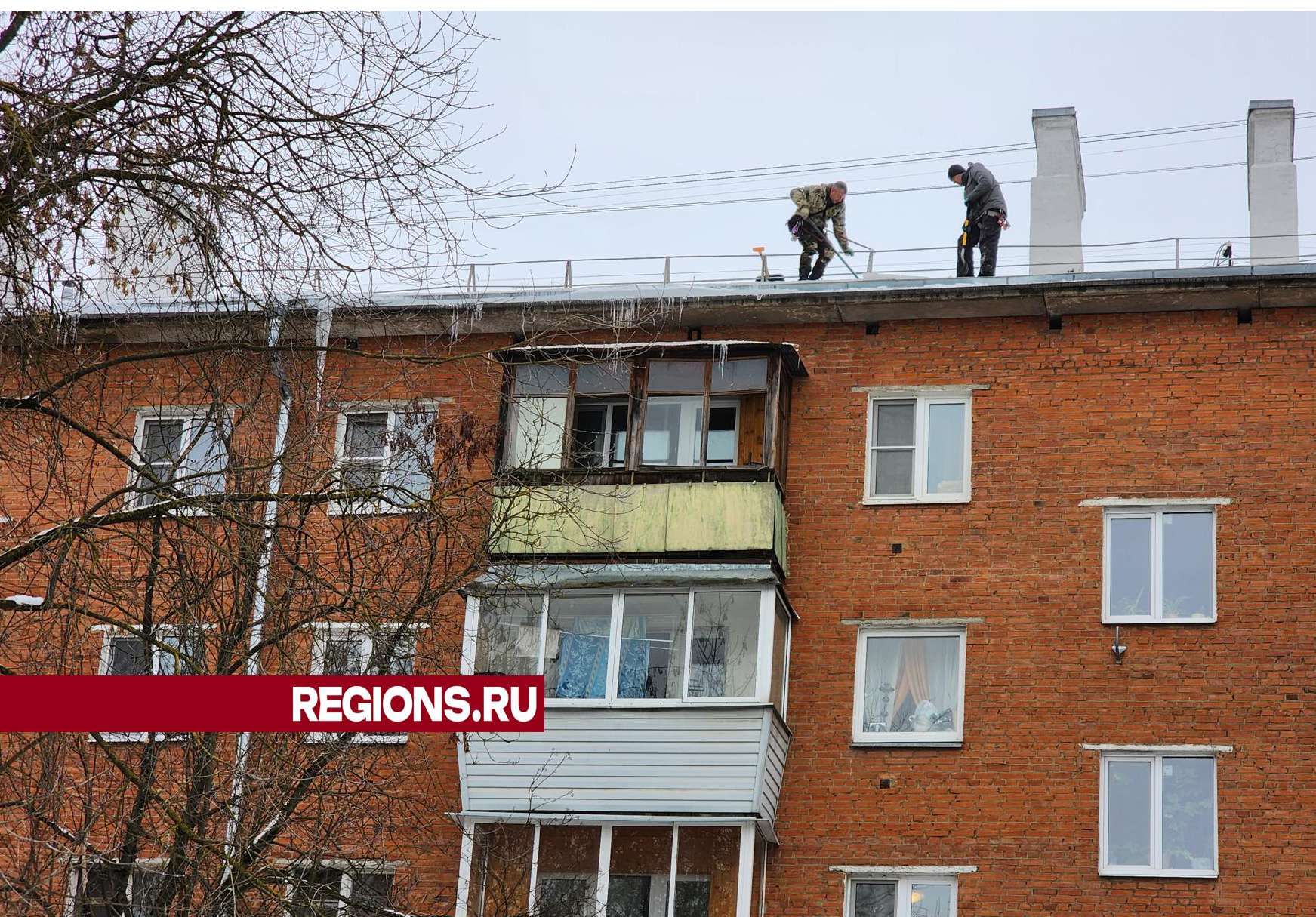 В Подольске за январь от сосулек очистили более 700 кровель