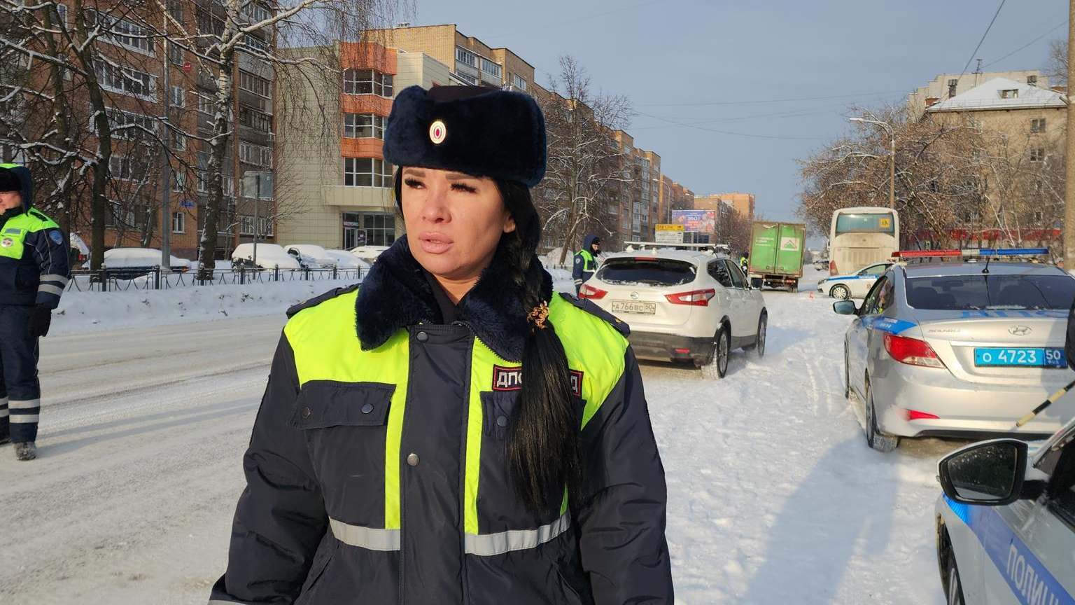 Детское кресло спасет жизнь ребенка: электростальский отдел ГИБДД провел  акцию на дорогах города | REGIONS.RU / Электросталь