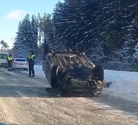 Каток вместо дороги стал причиной множества аварий под Истрой