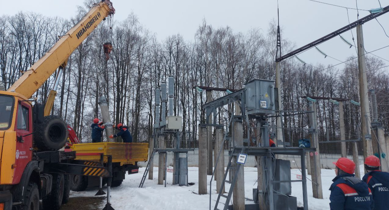 Новые элегазовые выключатели установили на подстанции Бережках