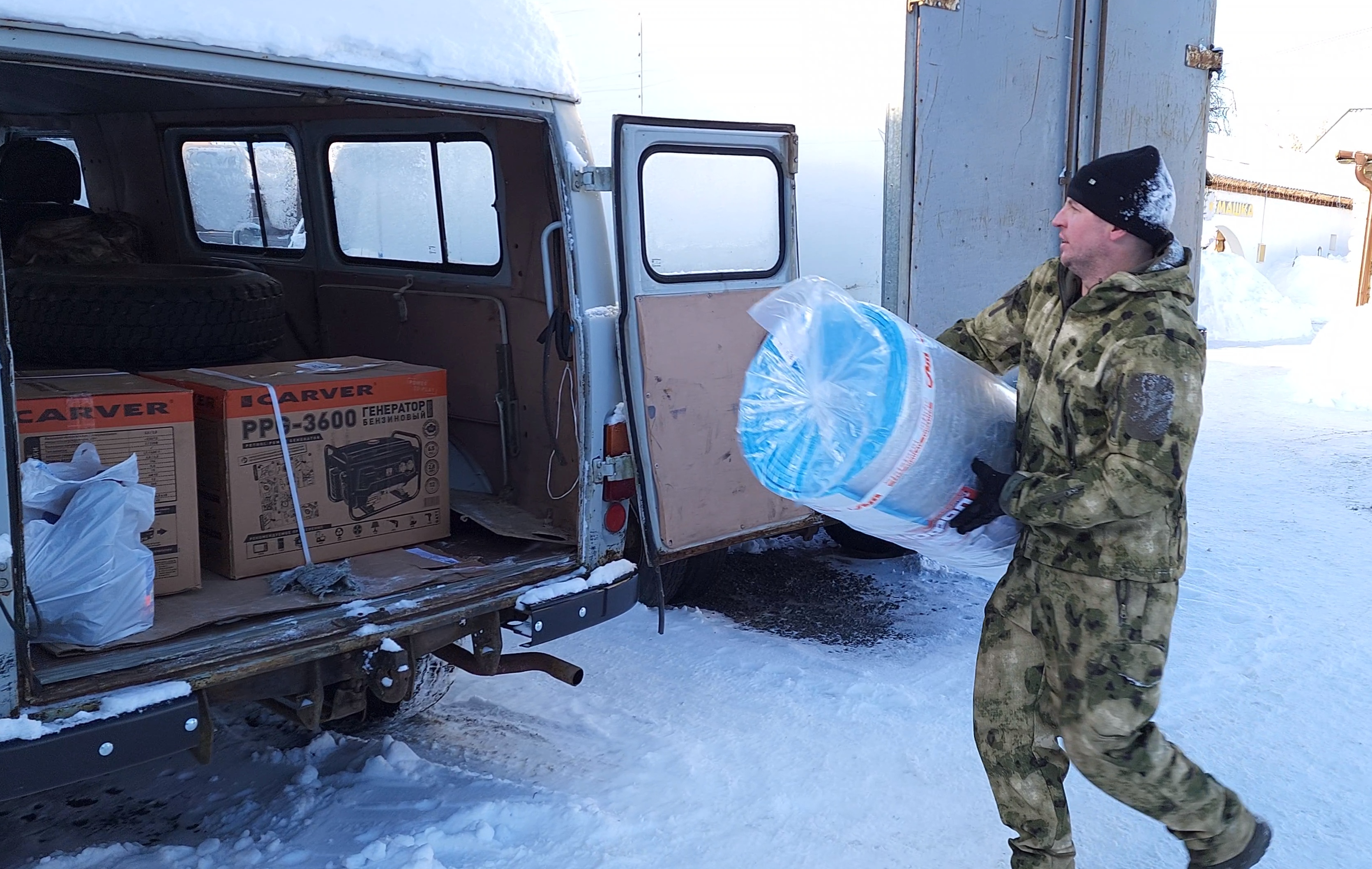УАЗ, генераторы, медикаменты: еще один груз «гуманитарки» для добровольческого подразделения отправлен из Одинцово