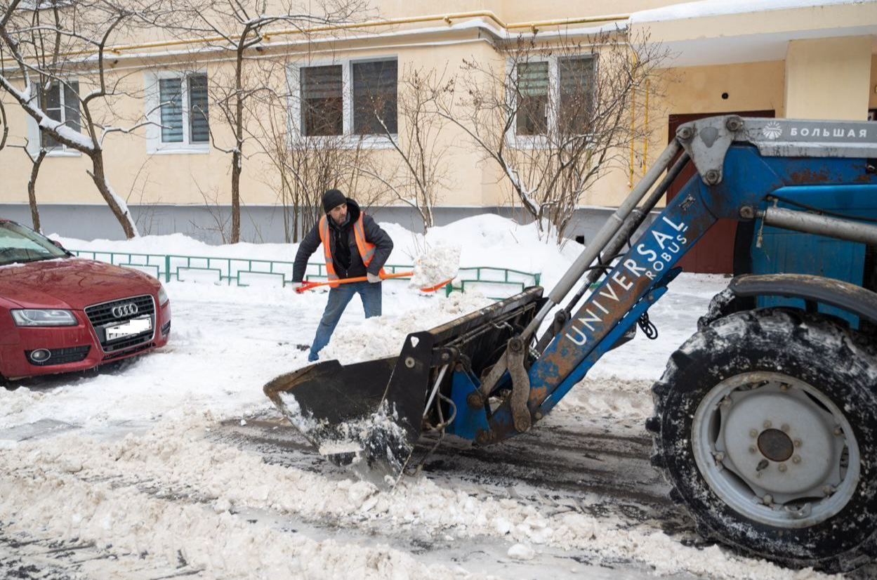 Лыткаринские коммунальщики стопроцентно выполнили задачи по уборке снега в  электронной системе | REGIONS.RU / Лыткарино