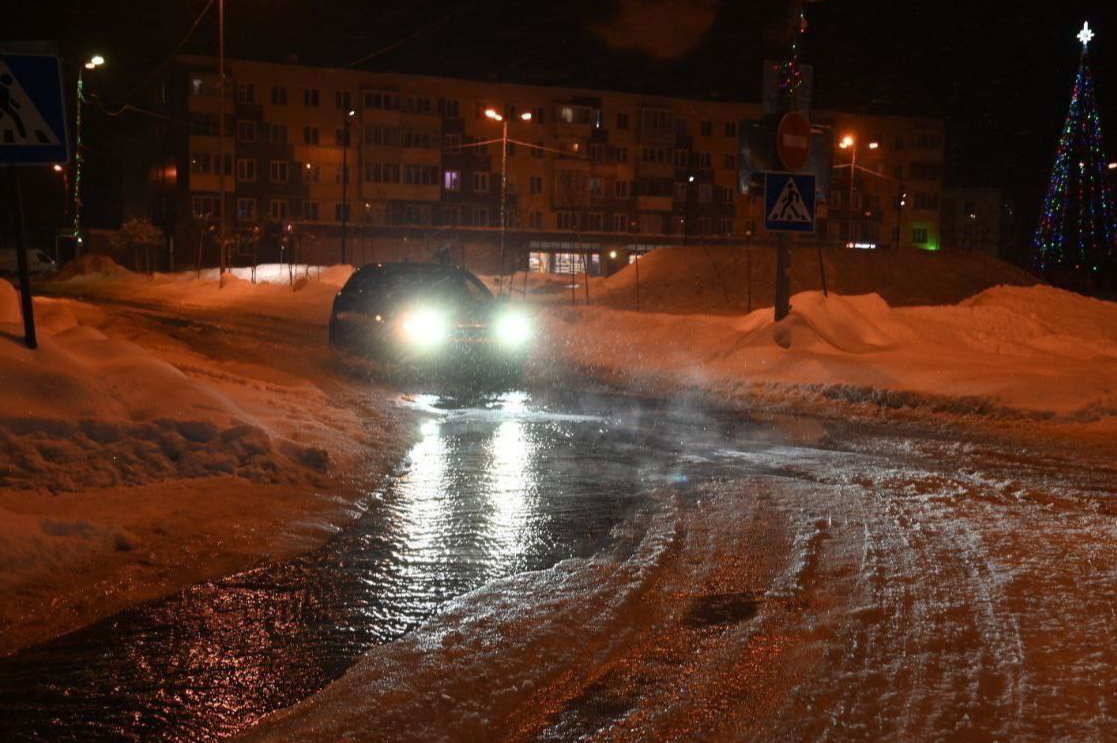 В дома жителей Пересвета оперативно вернули воду: Дмитрий Акулов провел ночь  на месте аварии | REGIONS.RU / Сергиев Посад