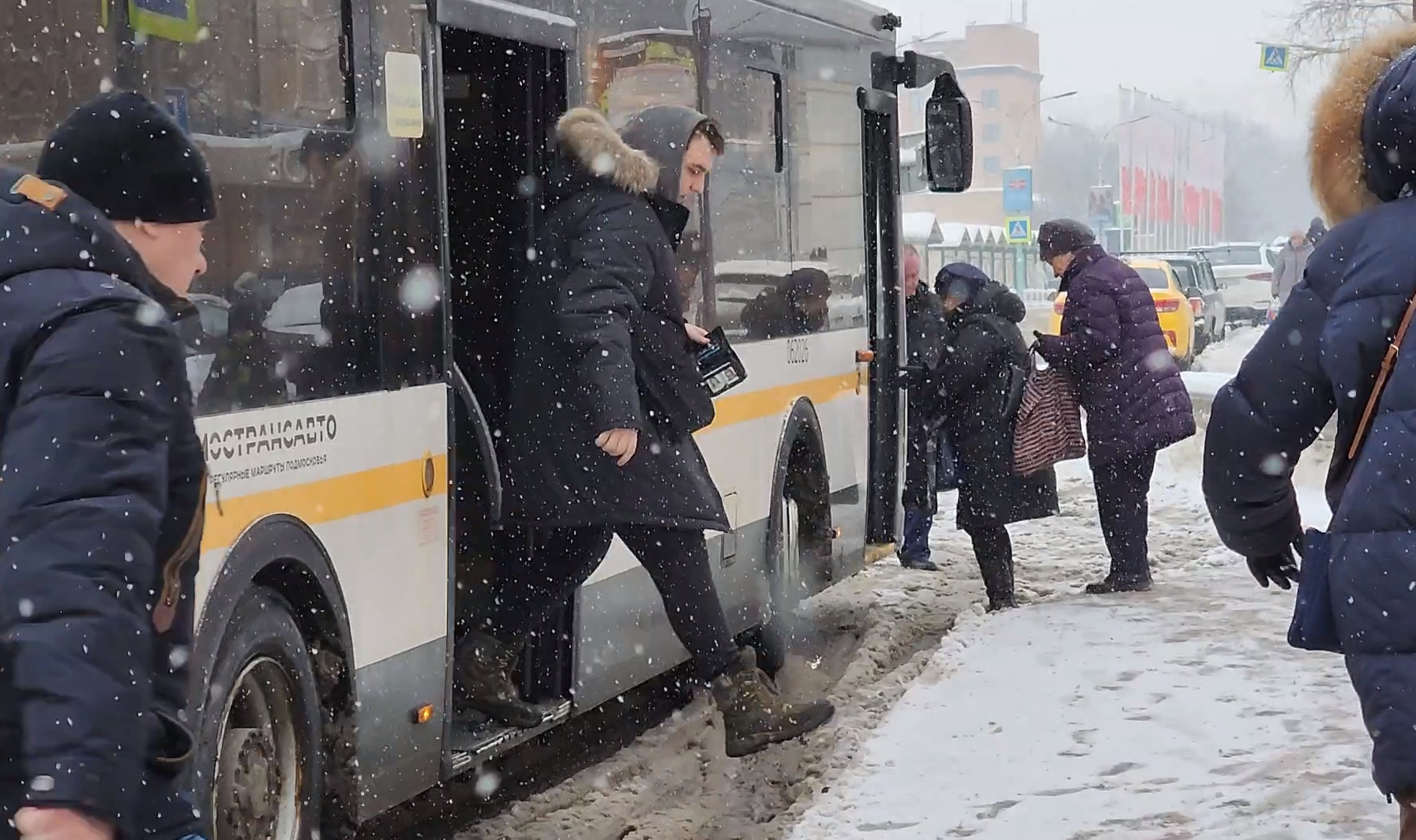 Количество автобусов на «проблемных» маршрутах в Одинцове будет увеличено |  REGIONS.RU / Одинцово