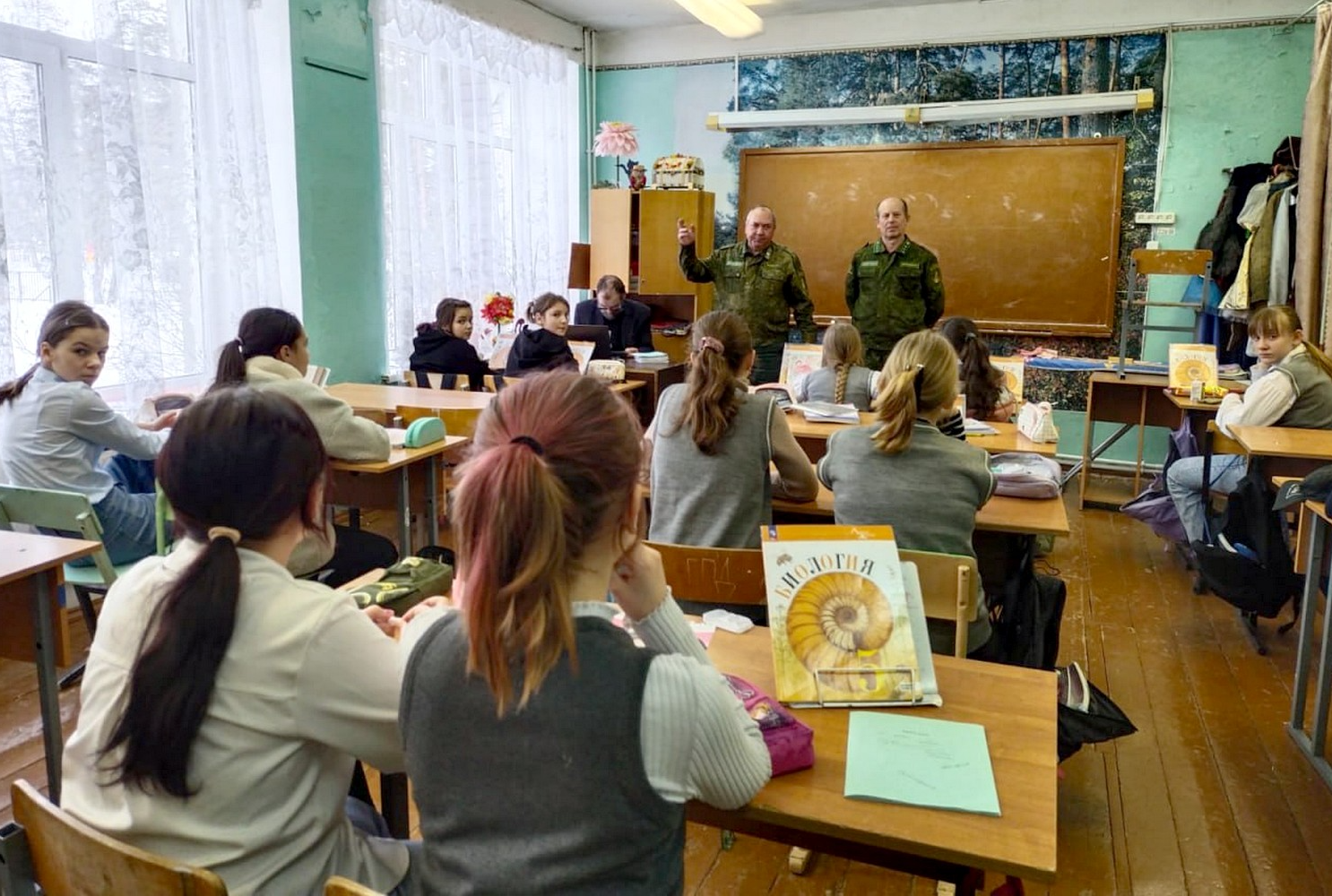 Лесничие рассказали луховицким школьникам о природе родного края