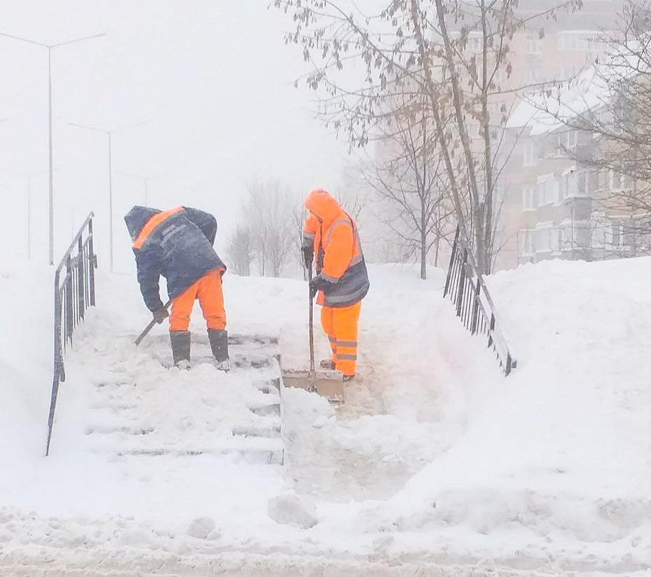 Из-за непогоды коммунальные службы Клина работают круглосуточно