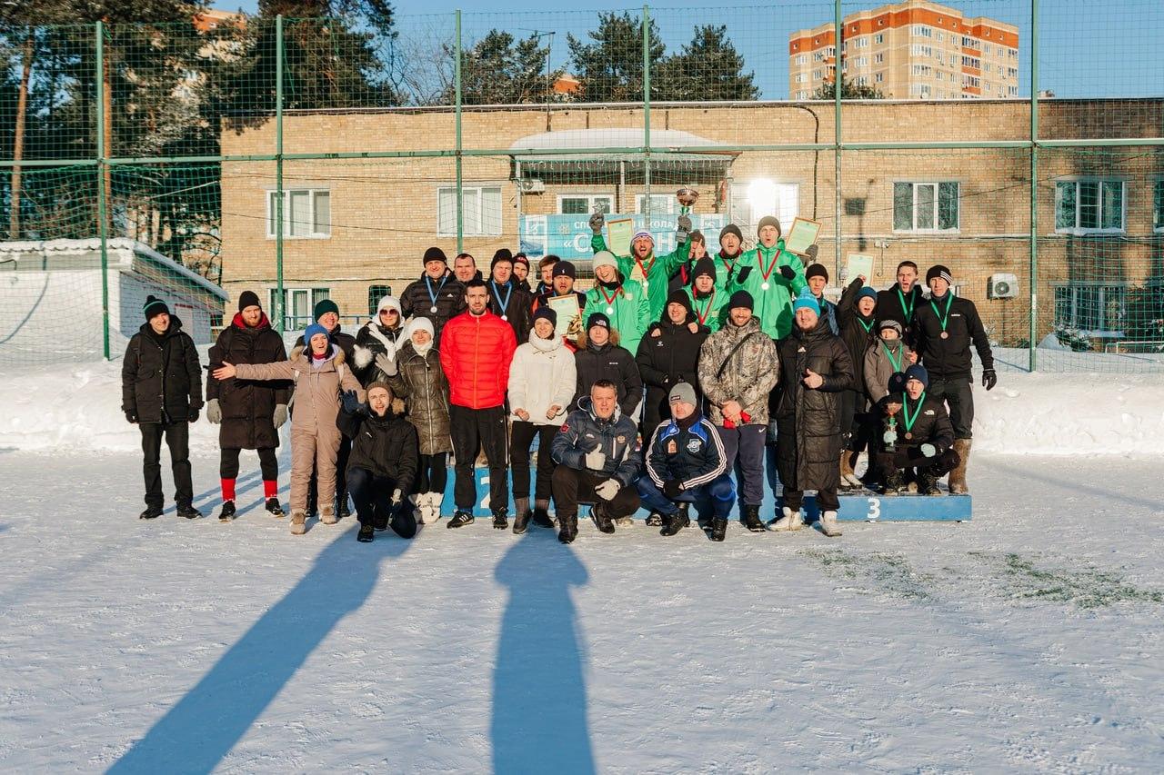 Команда «Авангард» стала победителем в турнире по футболу в валенках