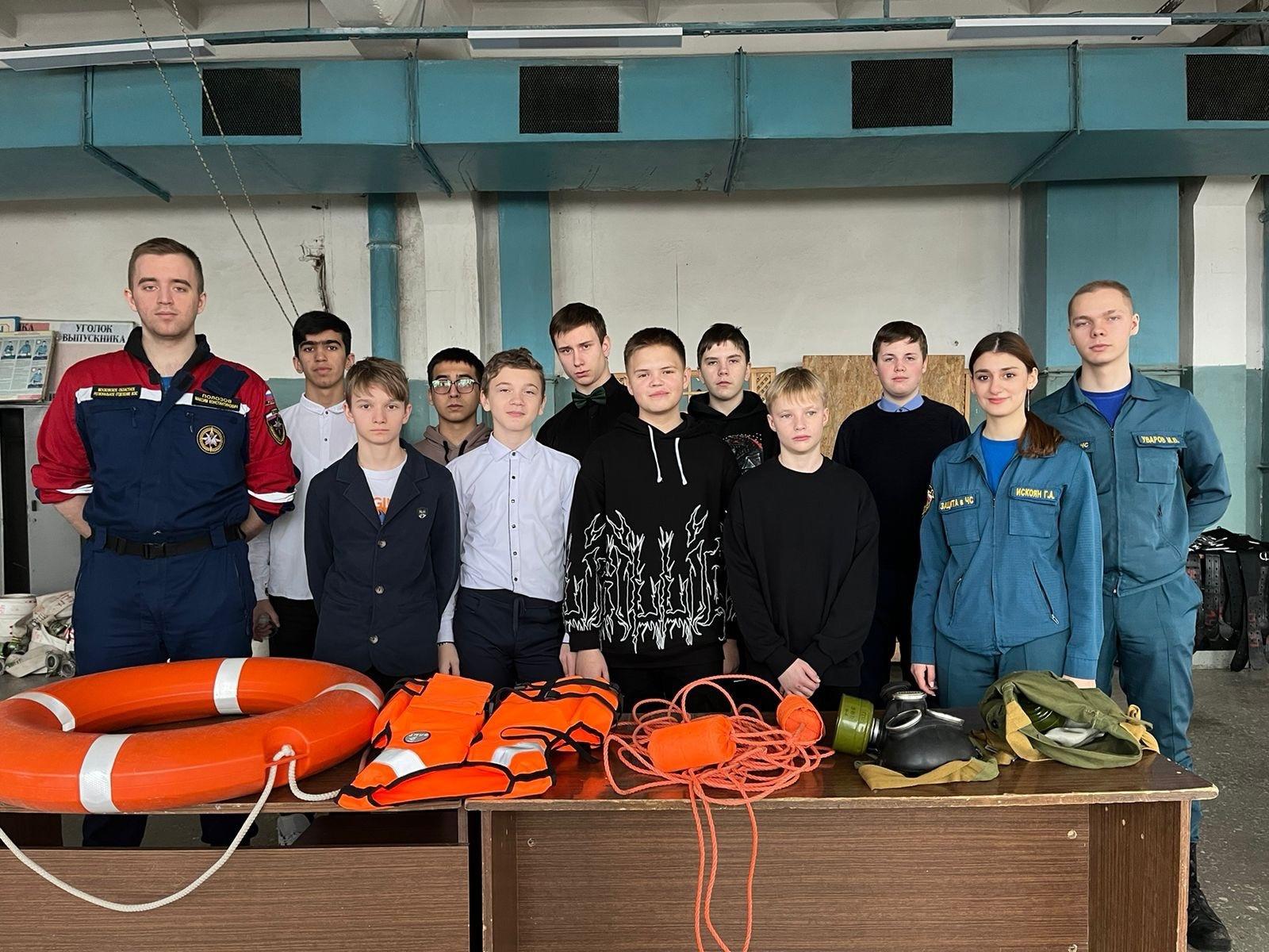 Студенты Можайского техникума провели мастер-класс по пожарным специальностям для школьников