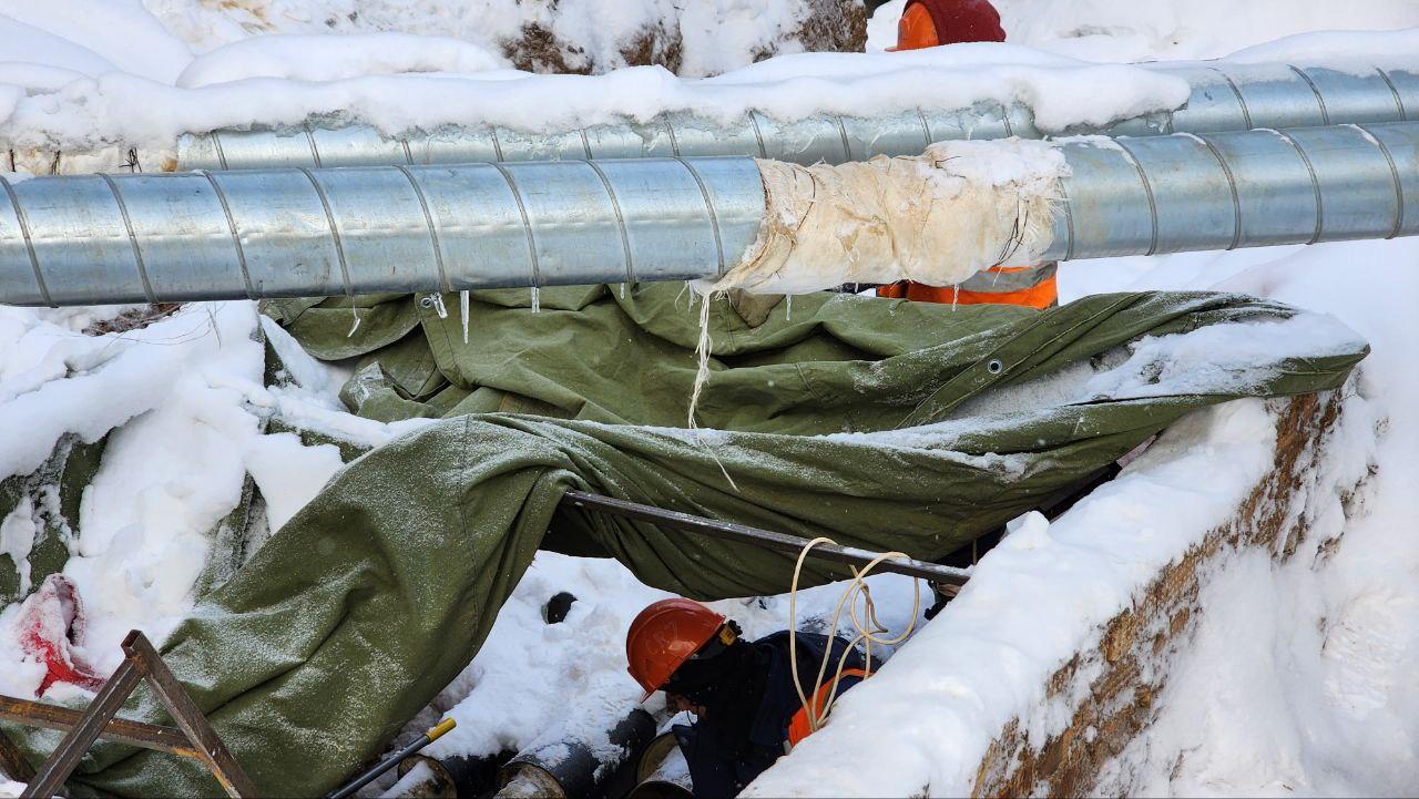 В поселке Менделеево под Солнечногорском продолжается капремонт сетей теплоснабжения