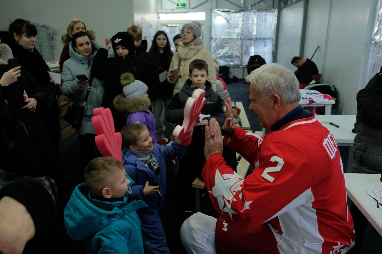 «Легенды хоккея» одержали победу над сборной Солнечногорска со счетом 6:5