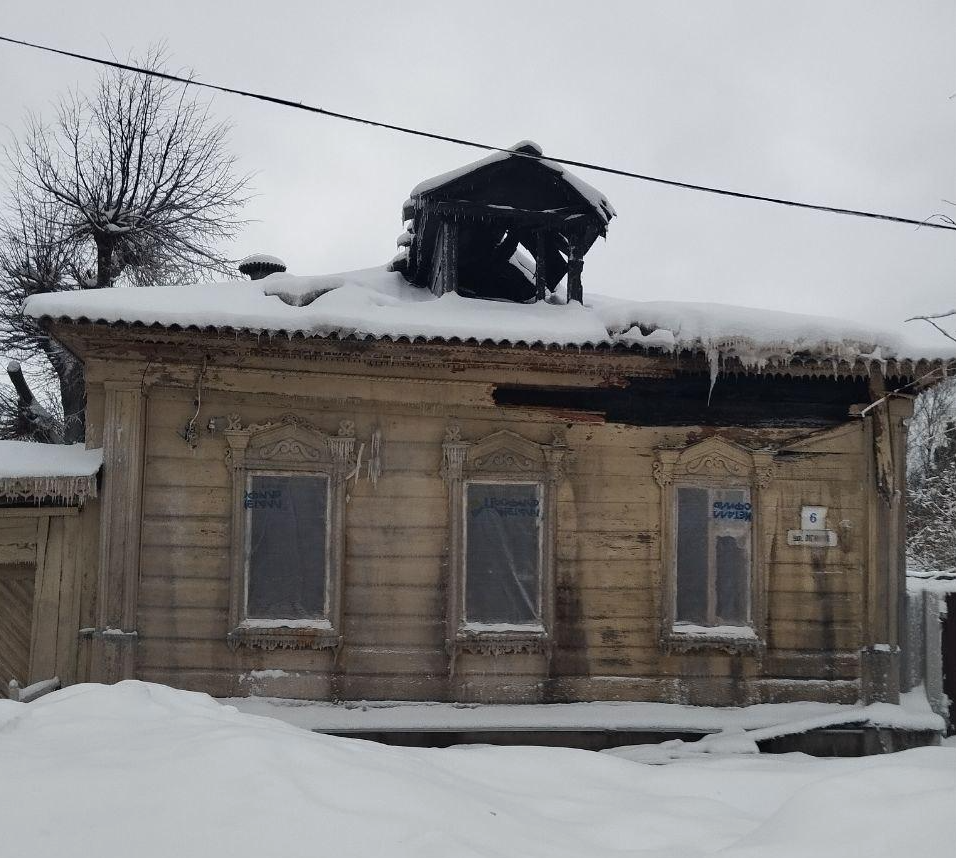 Пожар в историческом доме Звенигорода будет расследовать полиция