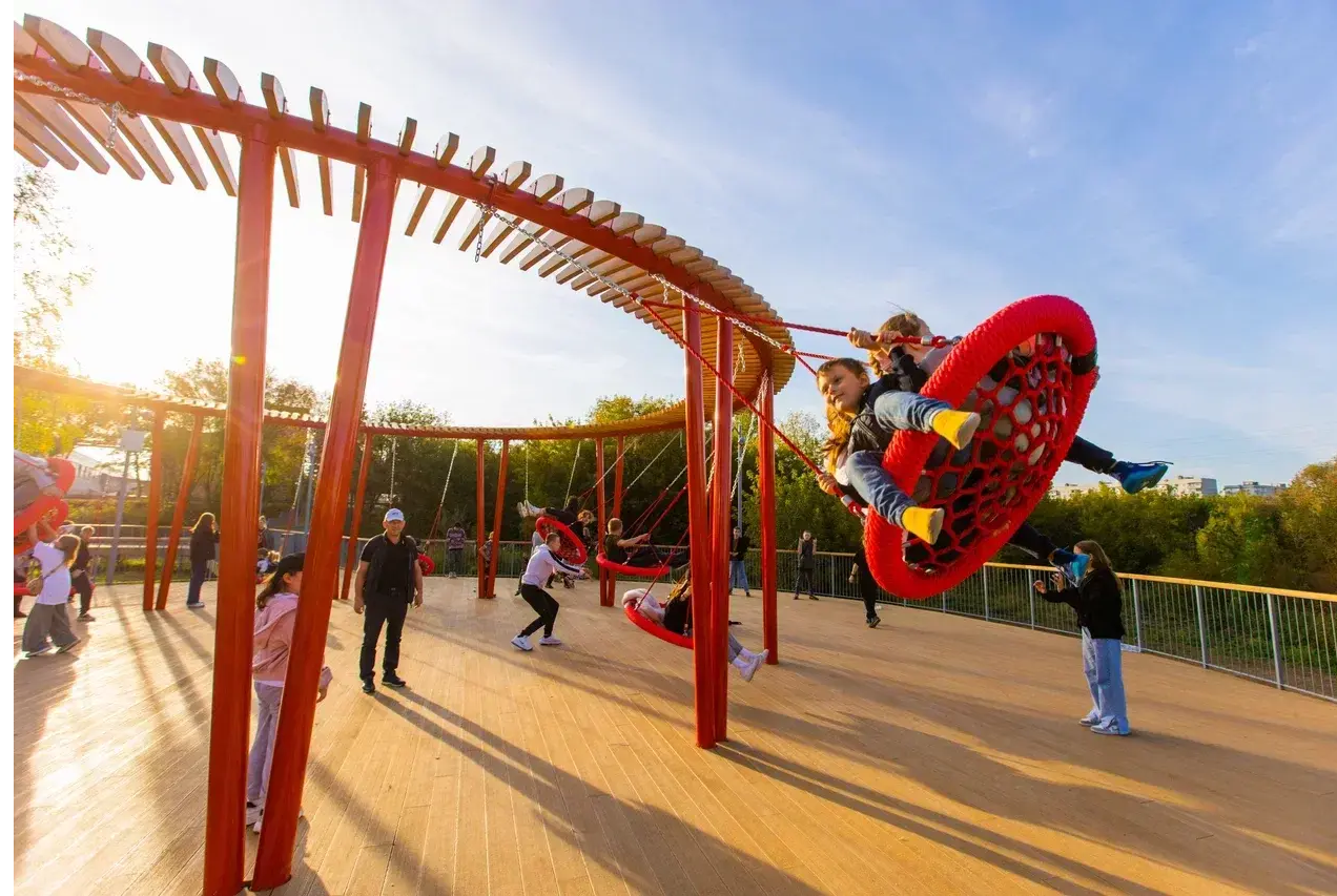 В прошлом году в городе Куровское открылся парк "Меланж"