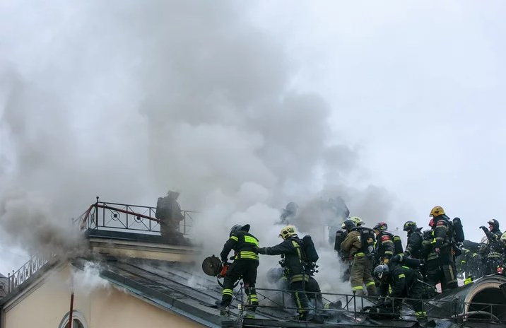 В подмосковной Баковке произошло возгорание жилого дома