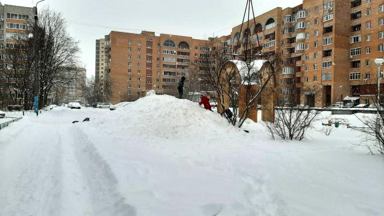 Спасатели рекомендовали жителям Серпухова во время катания с горок  использовать средства защиты | REGIONS.RU / Серпухов