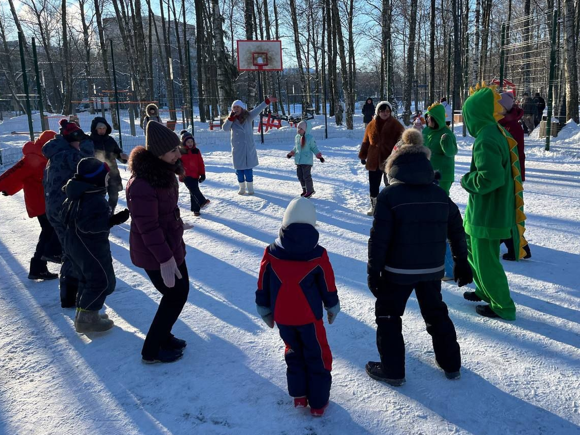 В лобненском парке "Река времени" организовали развлечения для детей