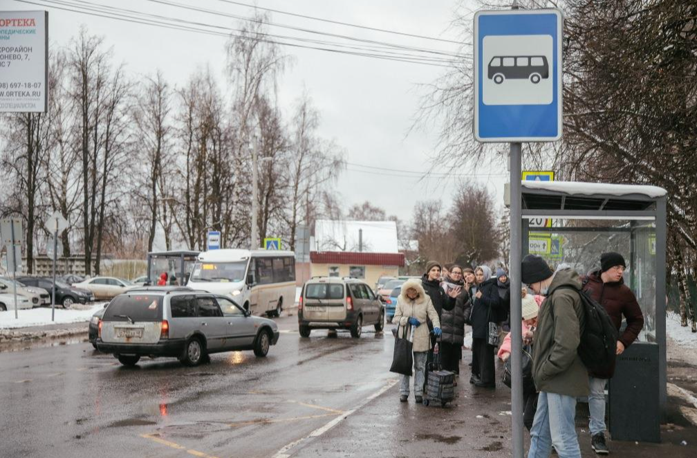 Расписание трех автобусов скорректировали с учетом интересов жителей в Звенигороде