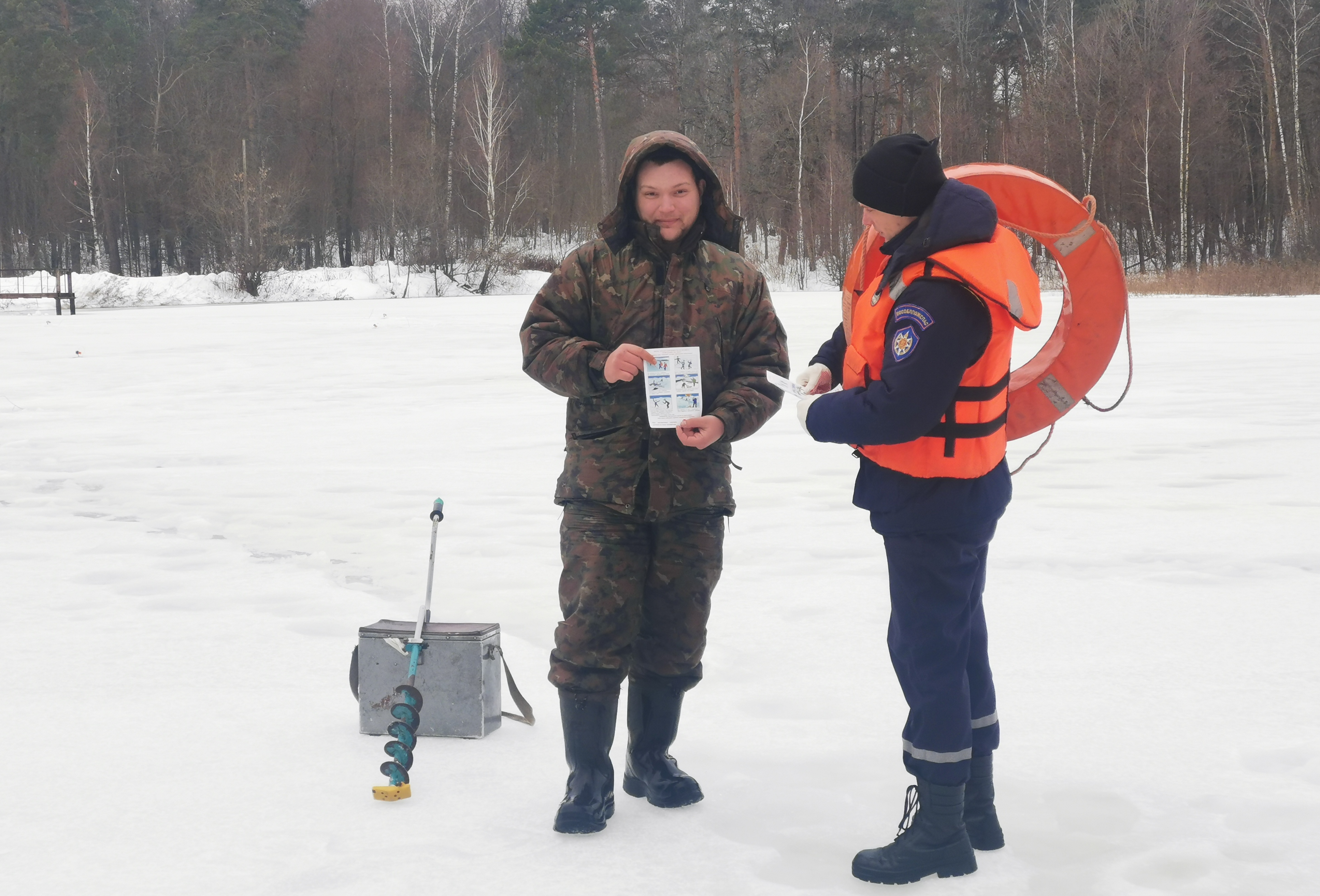 Рыбакам Чехова напомнили правила безопасности на водоемах