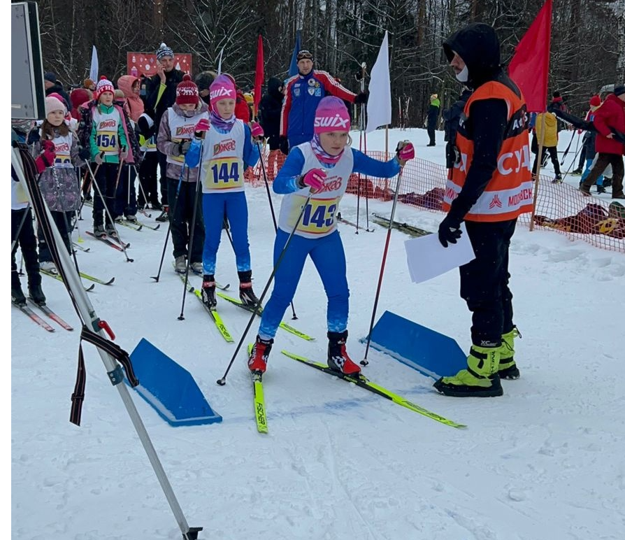 Шатурская лыжница установила рекорд трассы на соревнованиях в Мытищах