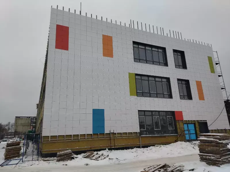 В поселке Горки-2 к началу нового учебного года откроется школа для 550 учеников