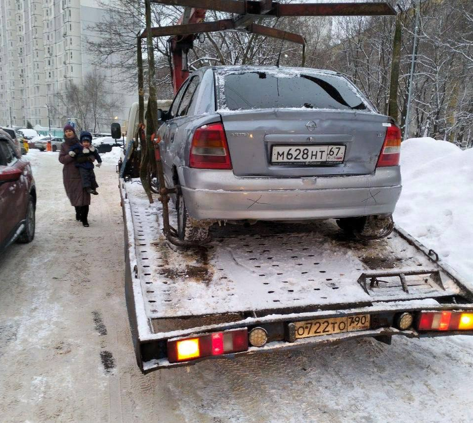 Что делать, если припаркованный в неположенном месте автомобиль переместили  на спецстоянку | REGIONS.RU / Котельники