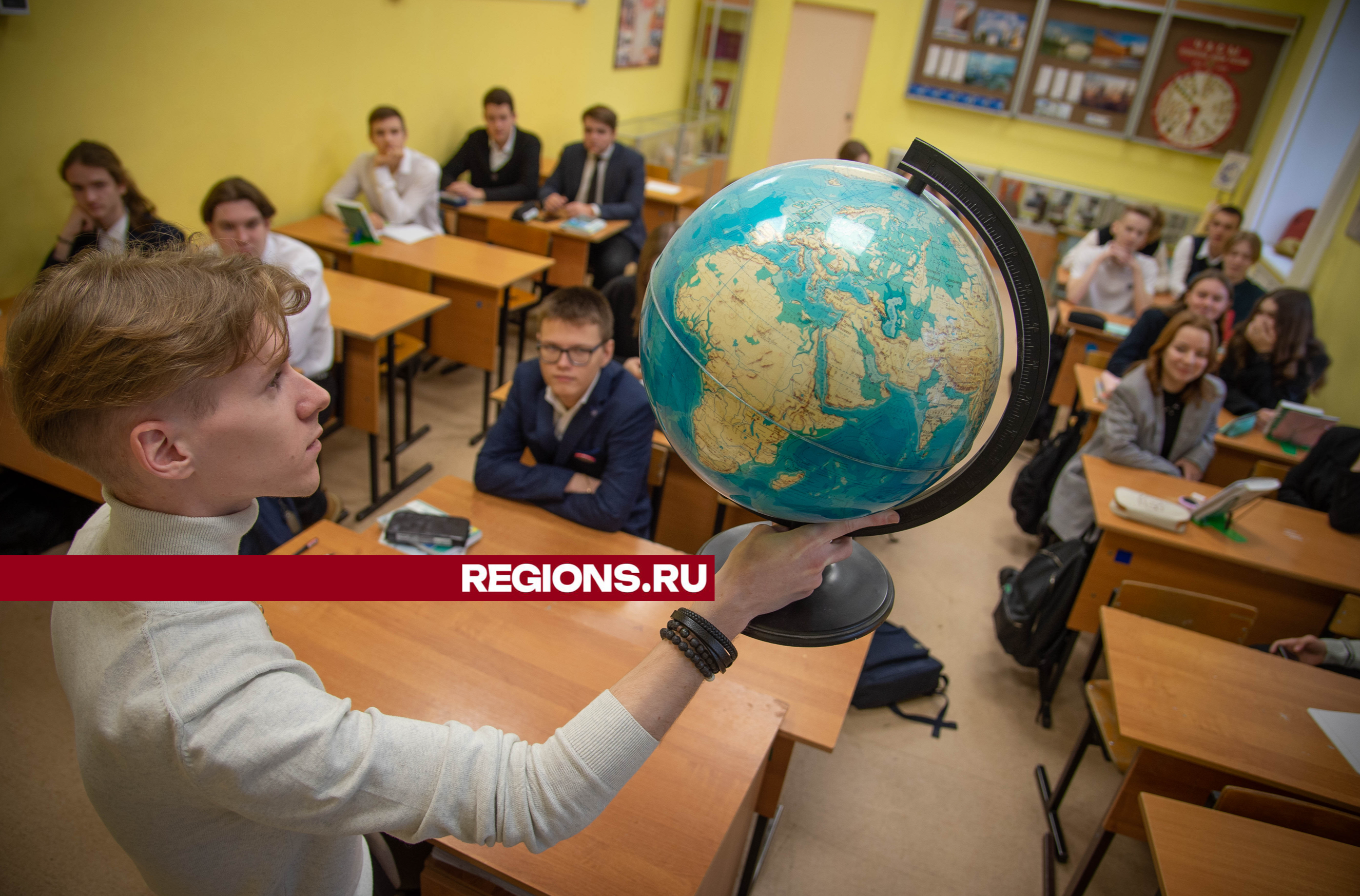 Школам Долгопрудного будут выплачивать по 80 тысяч рублей за каждого привлеченного учителя