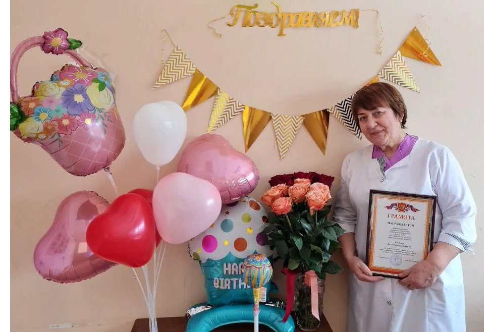 Полвека в Орехово-Зуевской больнице провела акушерка Валентина Зеленина