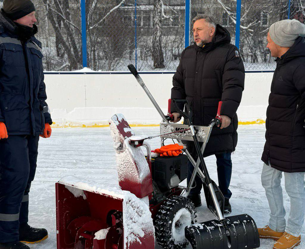 В деревне Чурилково реконструирована хоккейная коробка