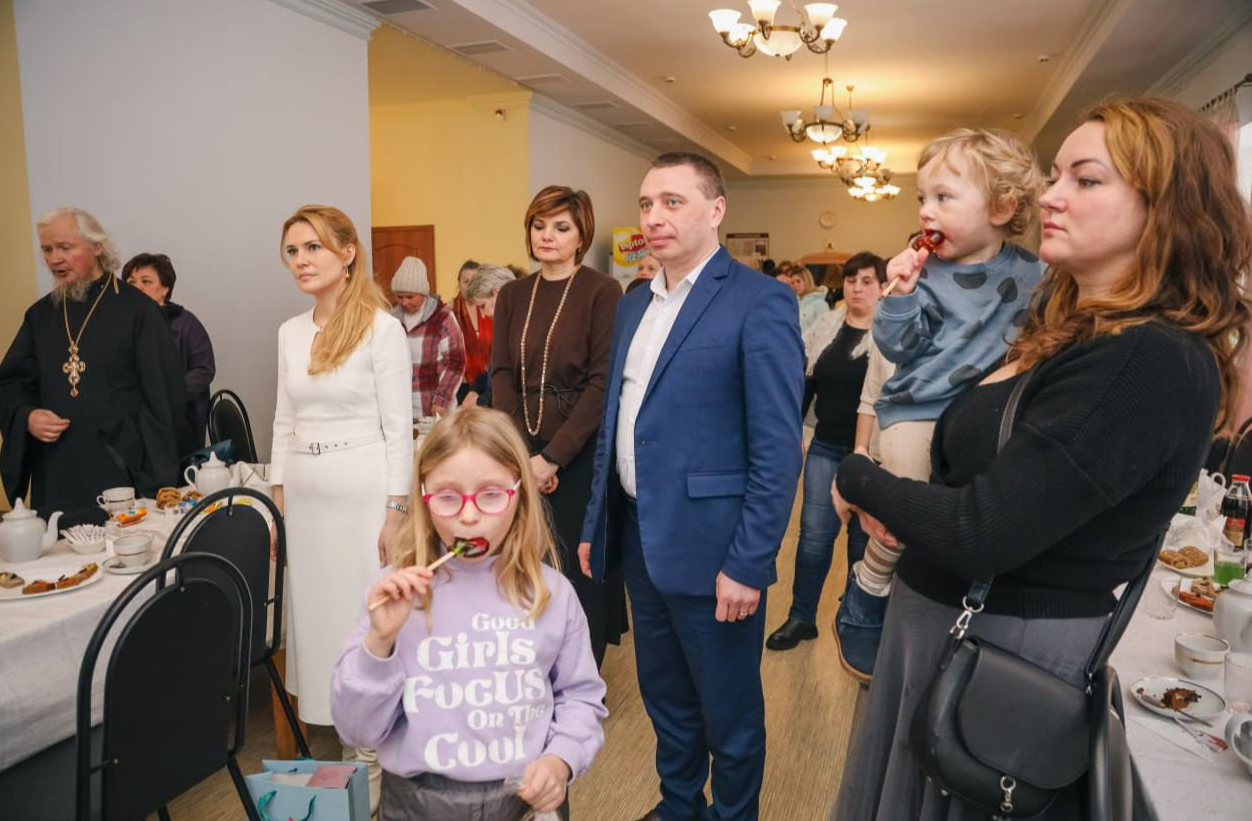 Мамы, сестры и жены участников СВО со всего Подмосковья провели день в Сергиевом Посаде