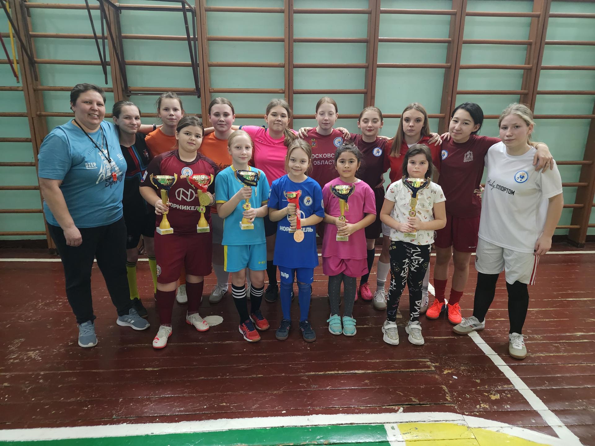 Женская команда по мини-футболу из Дрезны стала лучшей в Подмосковье