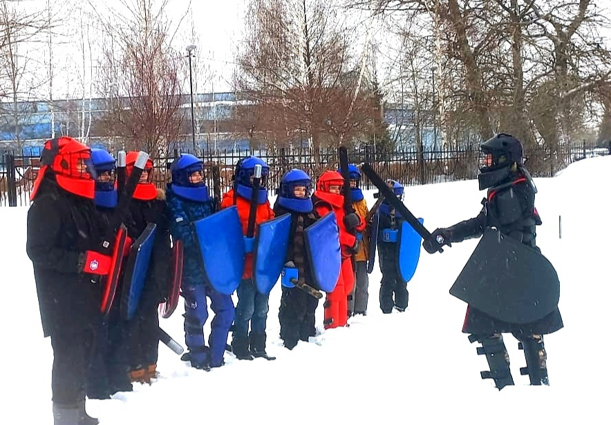 Фехтование на тямбарах: «Дмитровские ратники» приглашают юных жителей округа в свои ряды