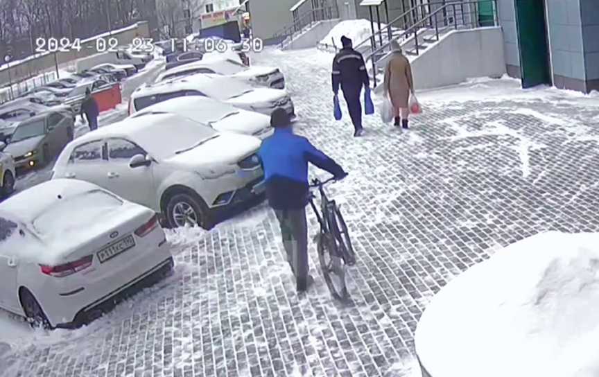 Жители улицы Стрелковой разыскивают велоугонщика