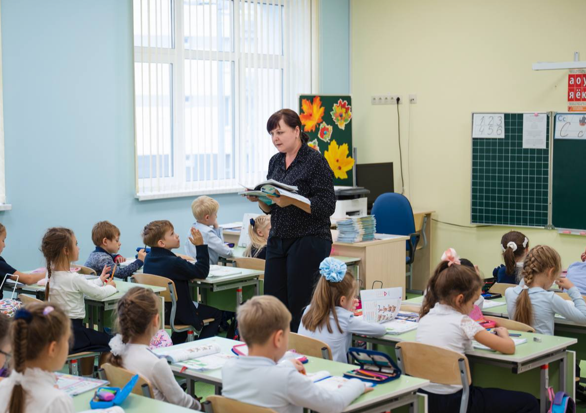 Учителя математики и информатики, физики, русского языка и литературы требуются в школы Раменского округа