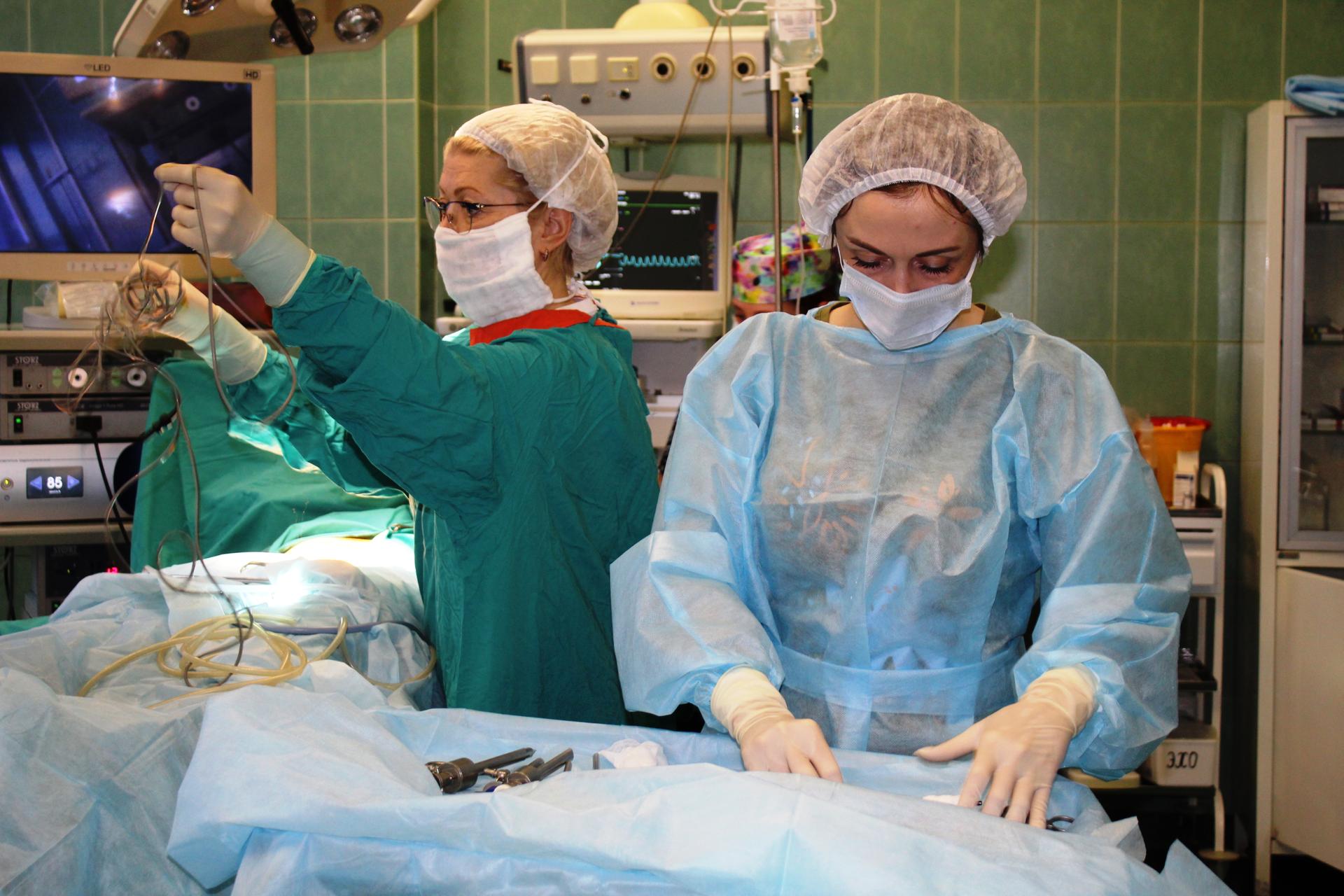 Мытищинских операционных сестер поздравили с профессиональным праздником