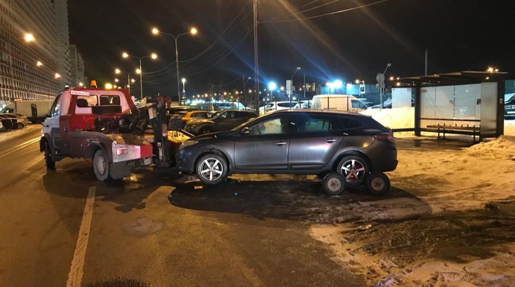 Больше 160 тысяч неправильно припаркованных автомобилей выявили в Подмосковье в прошлом году