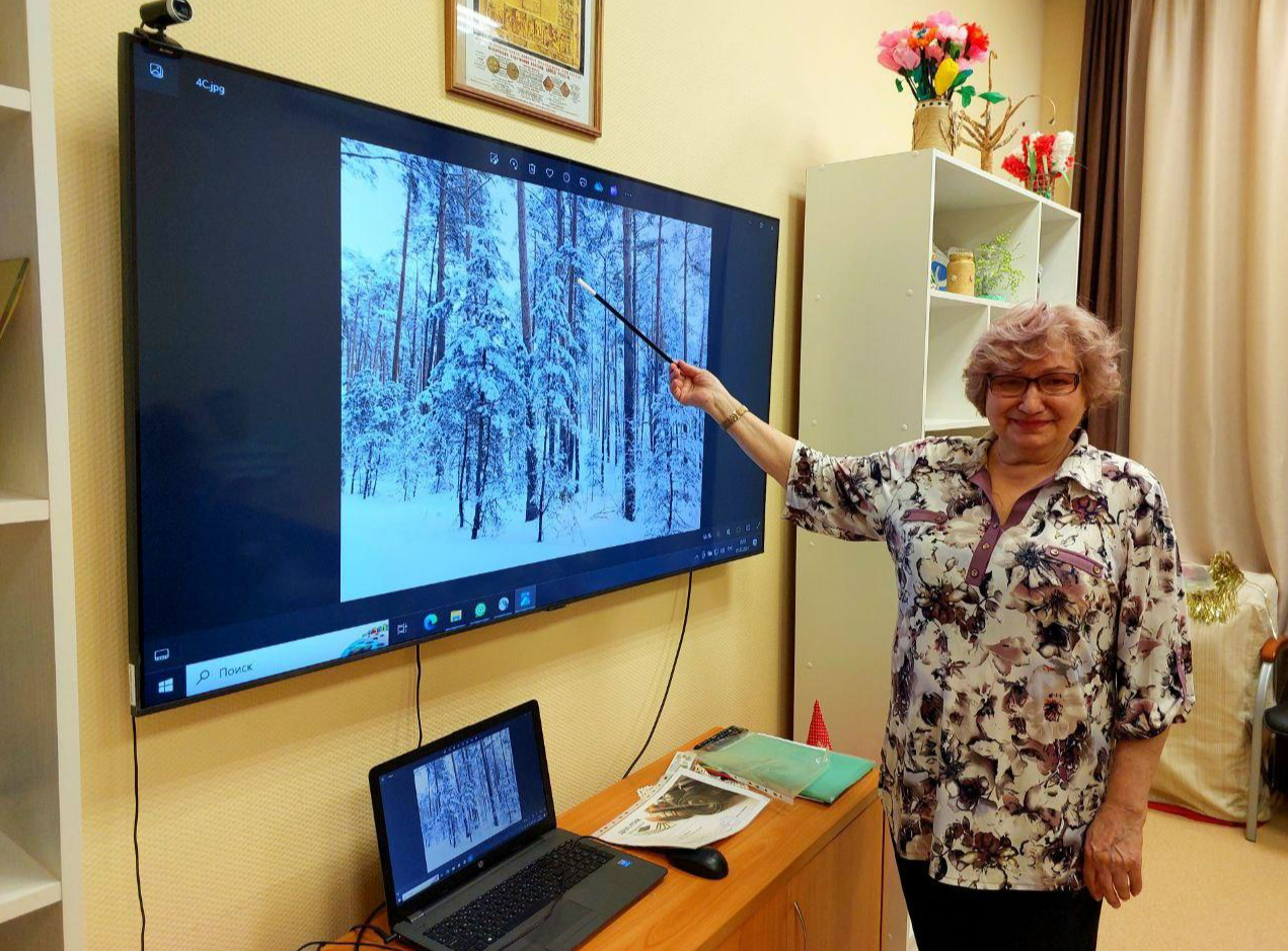 Озерские долголеты осваивают искусство пейзажной фотографии