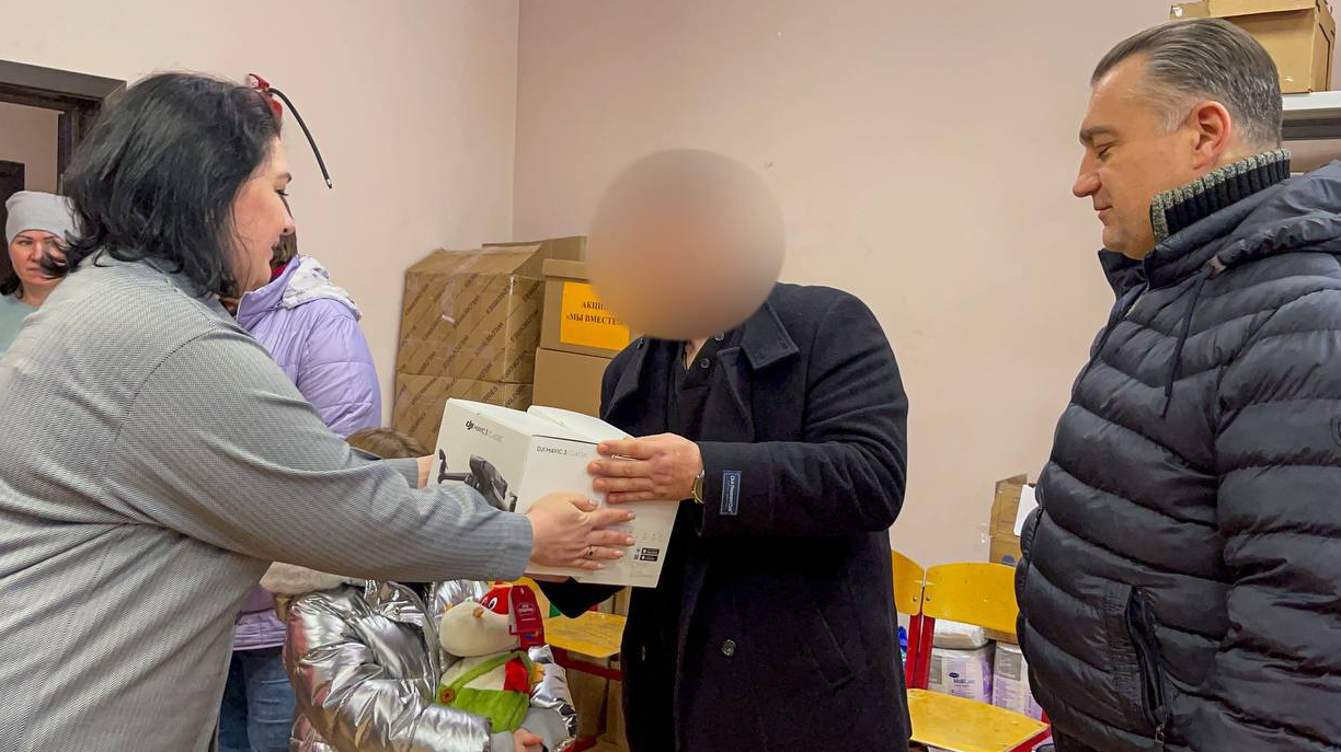 От маскировочных сетей до запчастей: очередной гуманитарный груз собрали с учетом пожеланий бойцов-подольчан