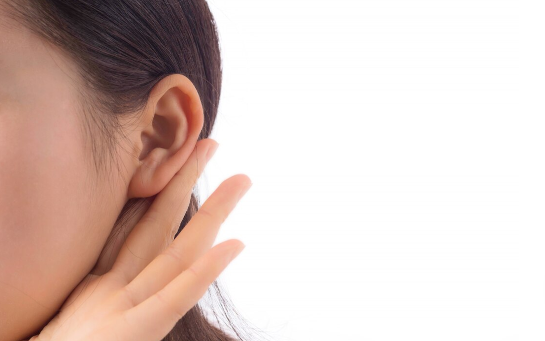 Берегите уши: главврач назвал пять правил здорового слуха