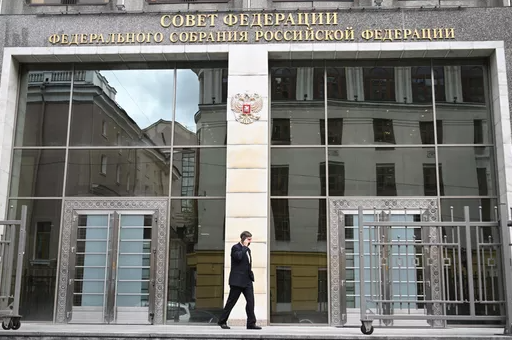 Совфеду предложили ограничить арест жилых помещений россиян за несущественные долги