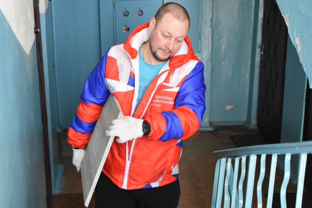 Волонтеры доставляют климовчанам материалы для ремонта квартир, пострадавших при отключении отопления