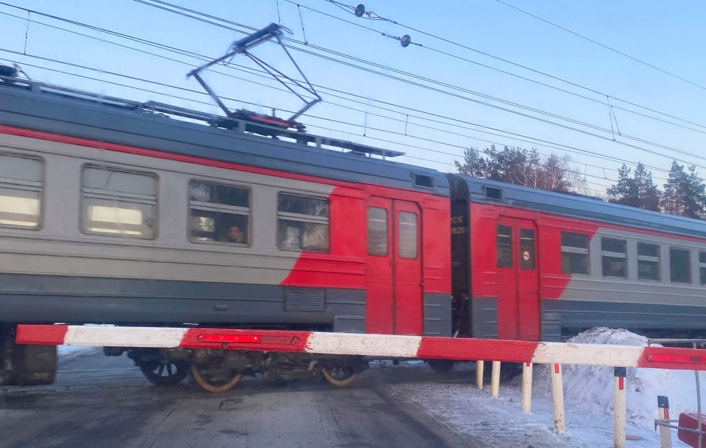 Шестнадцать переездов отремонтируют в Дмитровском округе в этом году