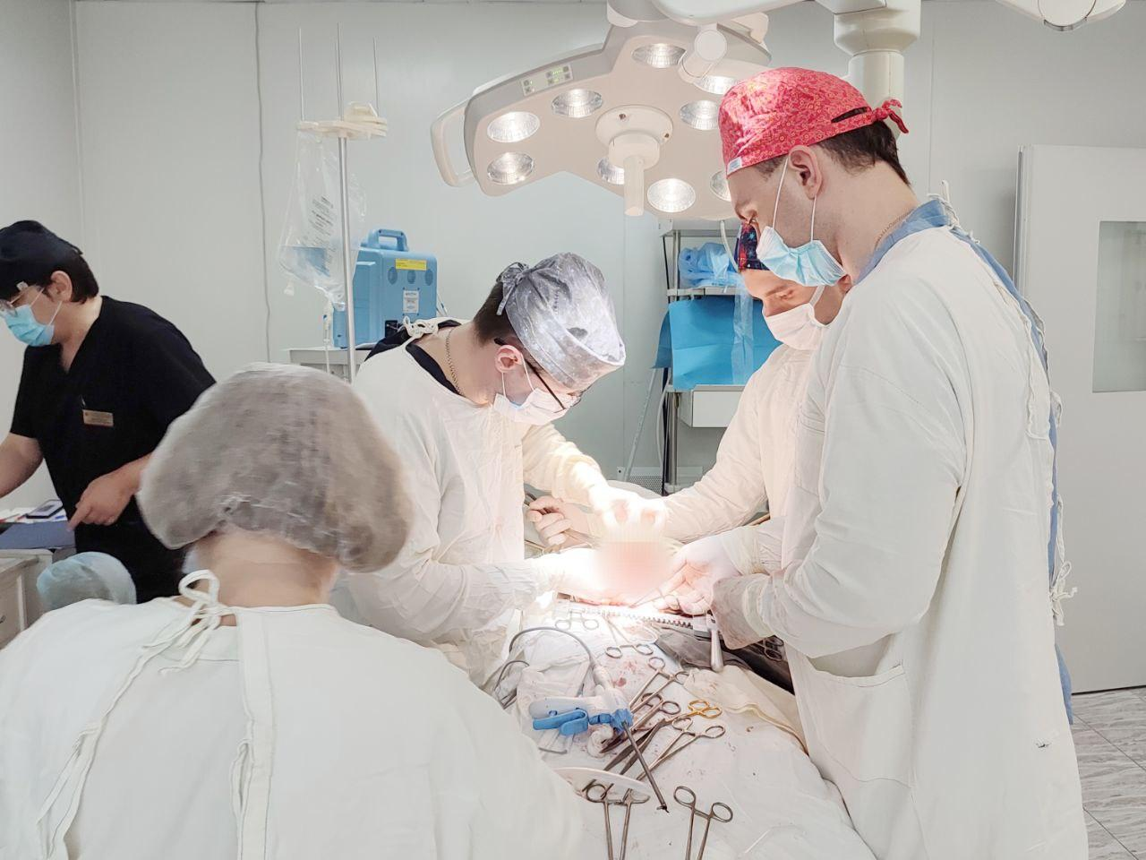 Врачи Национального центра радиологии провели мастер-класс по онкохирургии в Звенигороде