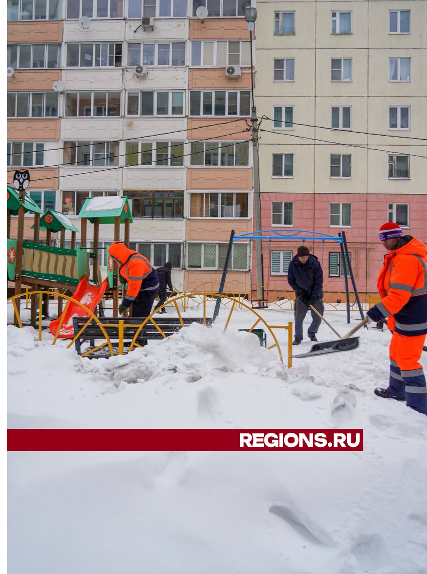 В Клину и Высоковске 1 февраля продолжатся работы по уборке территорий от  снега | REGIONS.RU / Клин