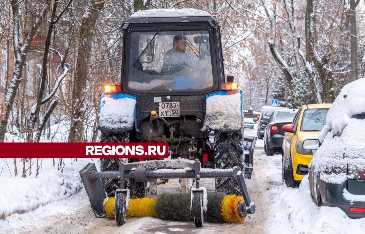 Лыткаринцев просят откликаться на просьбы переставить авто на период уборки снега