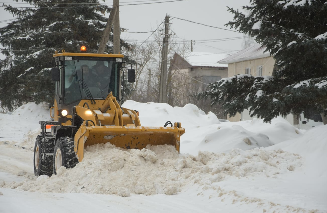 Снегоуборочная техника сегодня пройдет по улицам Вереи и Селятино