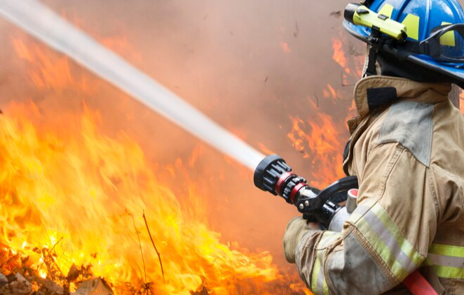 В одном из жилых домов Одинцова загорелся подземный паркинг