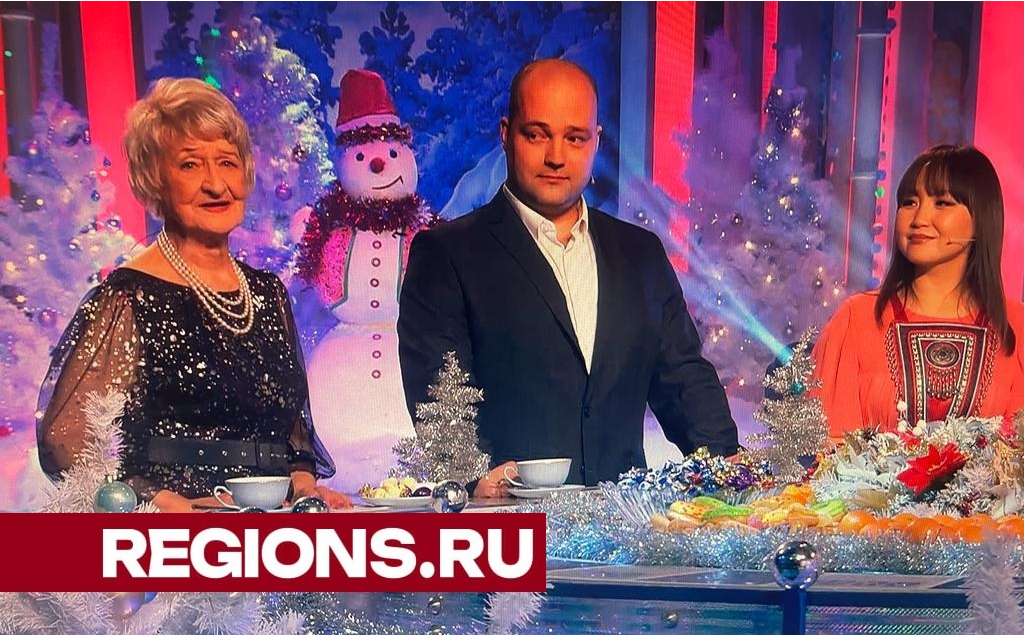 Ольга Зайцева из Лобни познакомилась с Якубовичем и спела романс на сцене "Поле чудес"