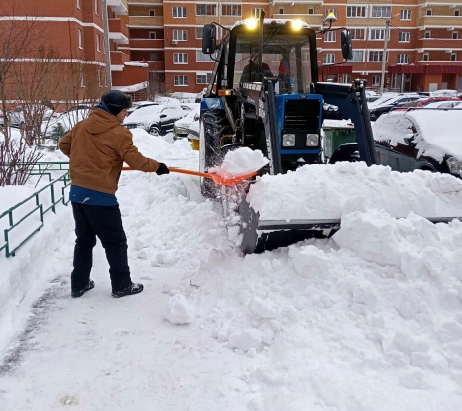 Коммунальщики переведены в режим повышенной готовности из-за снежного циклона