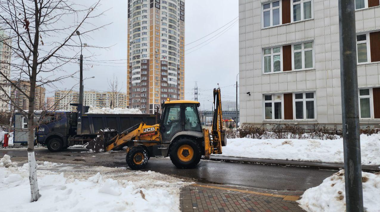 В Люберцах за последние дни вывезли около 15 тысяч кубометров снега |  REGIONS.RU / Люберцы